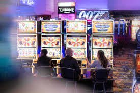 apk 17 platform overview showing sports and casino categories on mobile